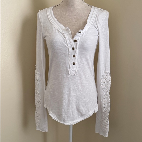 New Free People Our Song Henley Lace
Cuff in Ivory - Picture 7 of 13